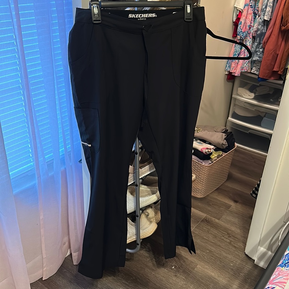 Size M Black Scrub Pants Sketcher